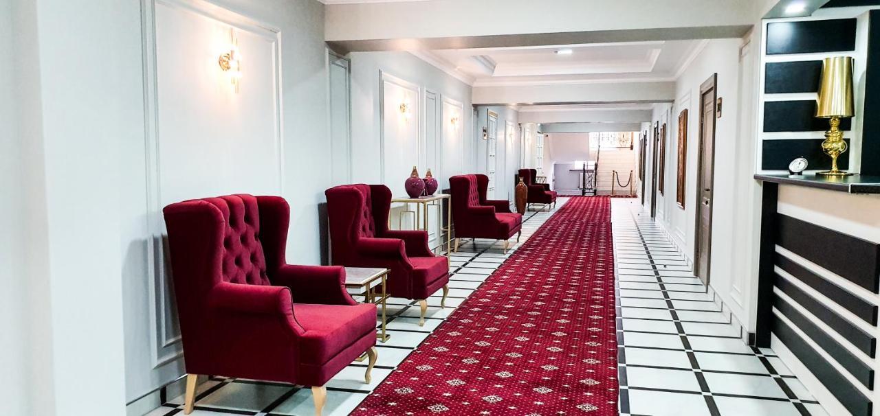 Grand Holiday Hall Pavlodar Dış mekan fotoğraf